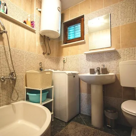 Holiday home Sarmantna Kamena Kuca *