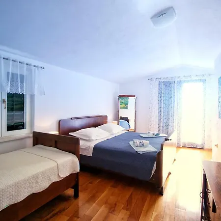 Ferienhaus Sarmantna Kamena Kuca *